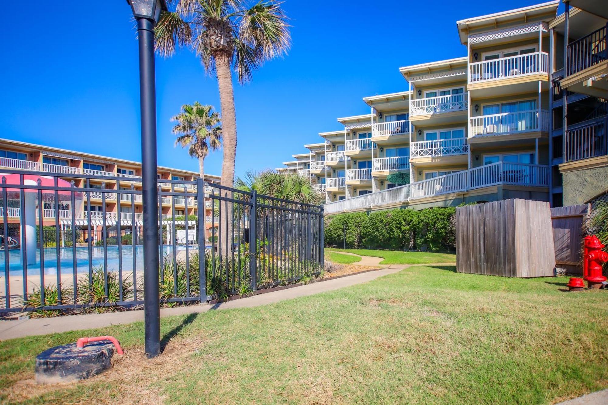 Sea-Renity Heated Pools Steps To The Beach Galveston Exterior foto