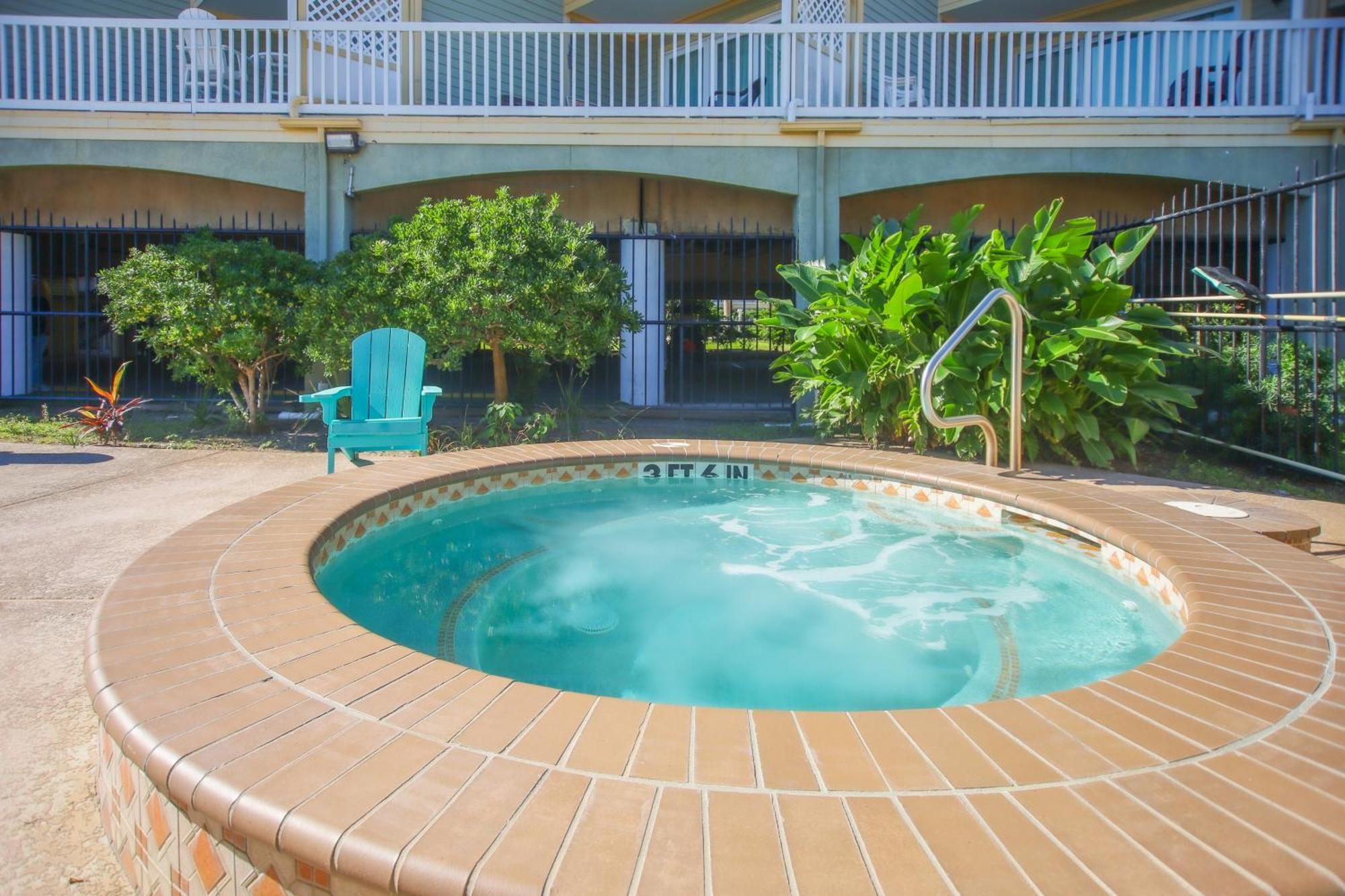 Sea-Renity Heated Pools Steps To The Beach Galveston Exterior foto