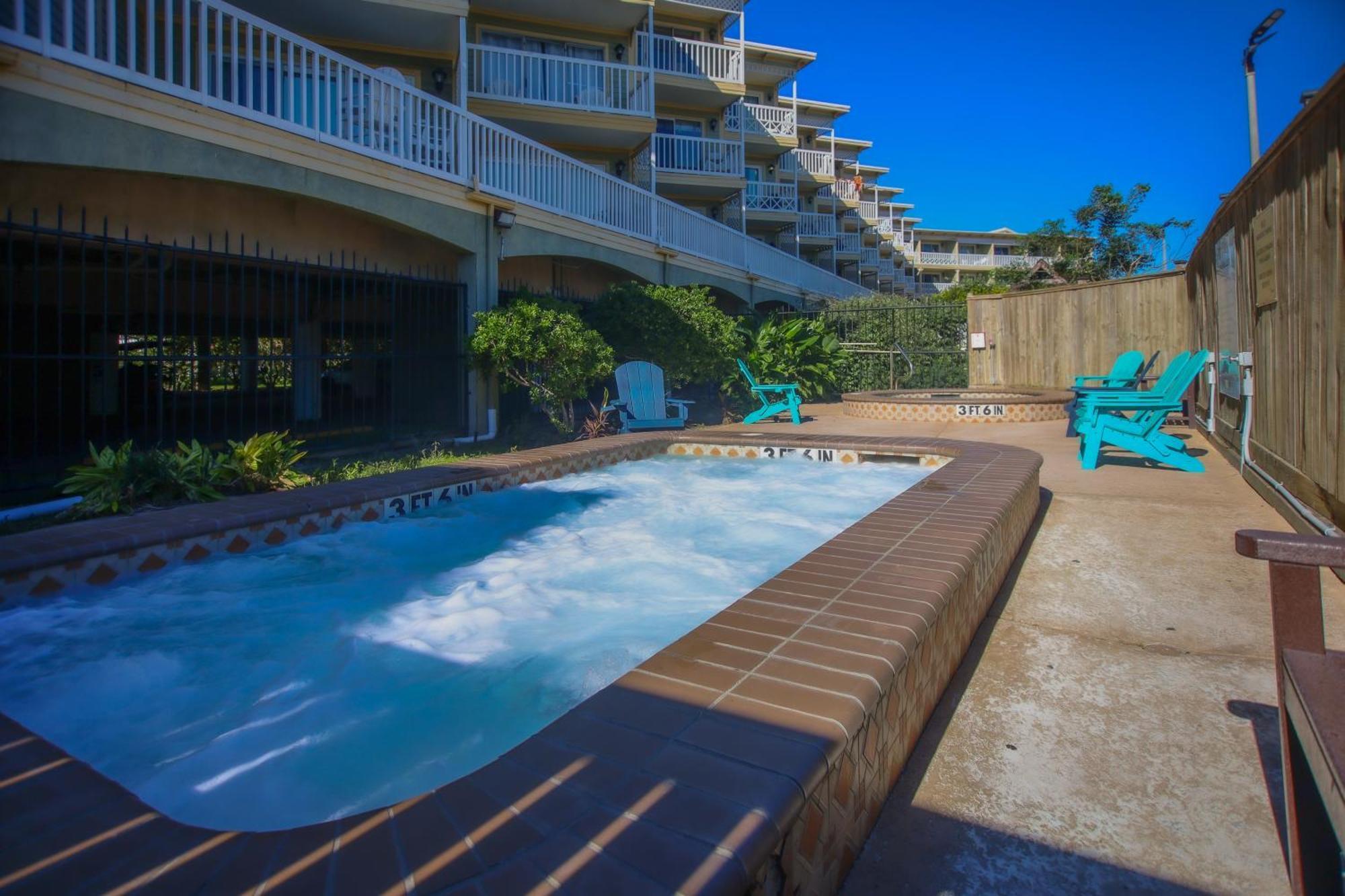 Sea-Renity Heated Pools Steps To The Beach Galveston Exterior foto